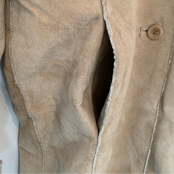 Winlet Leather Coat - Picture 5 of 10